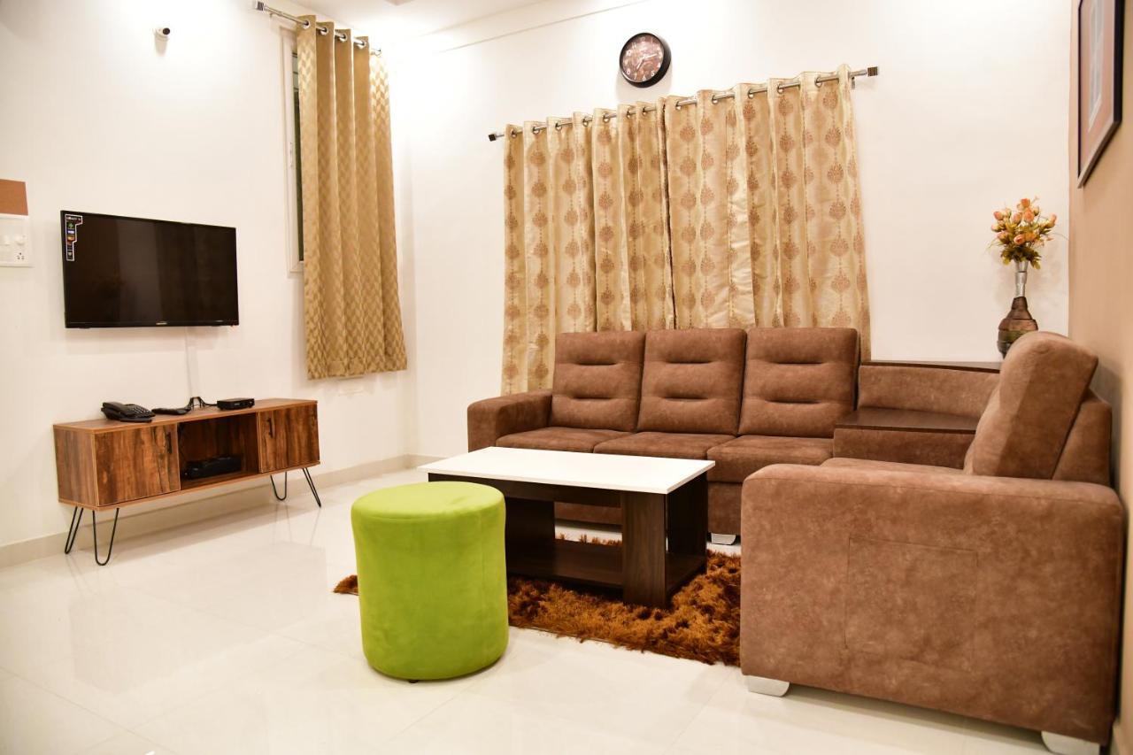 Xcel Luxury Hotel Apartments-Home Living Redefined Mysore Exterior foto